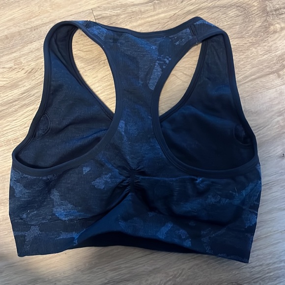 Gymshark blue camo sports bra - Picture 3 of 3